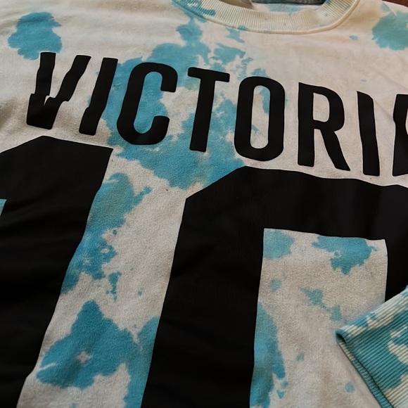 Victoria’s Secret crop top - Picture 2 of 3